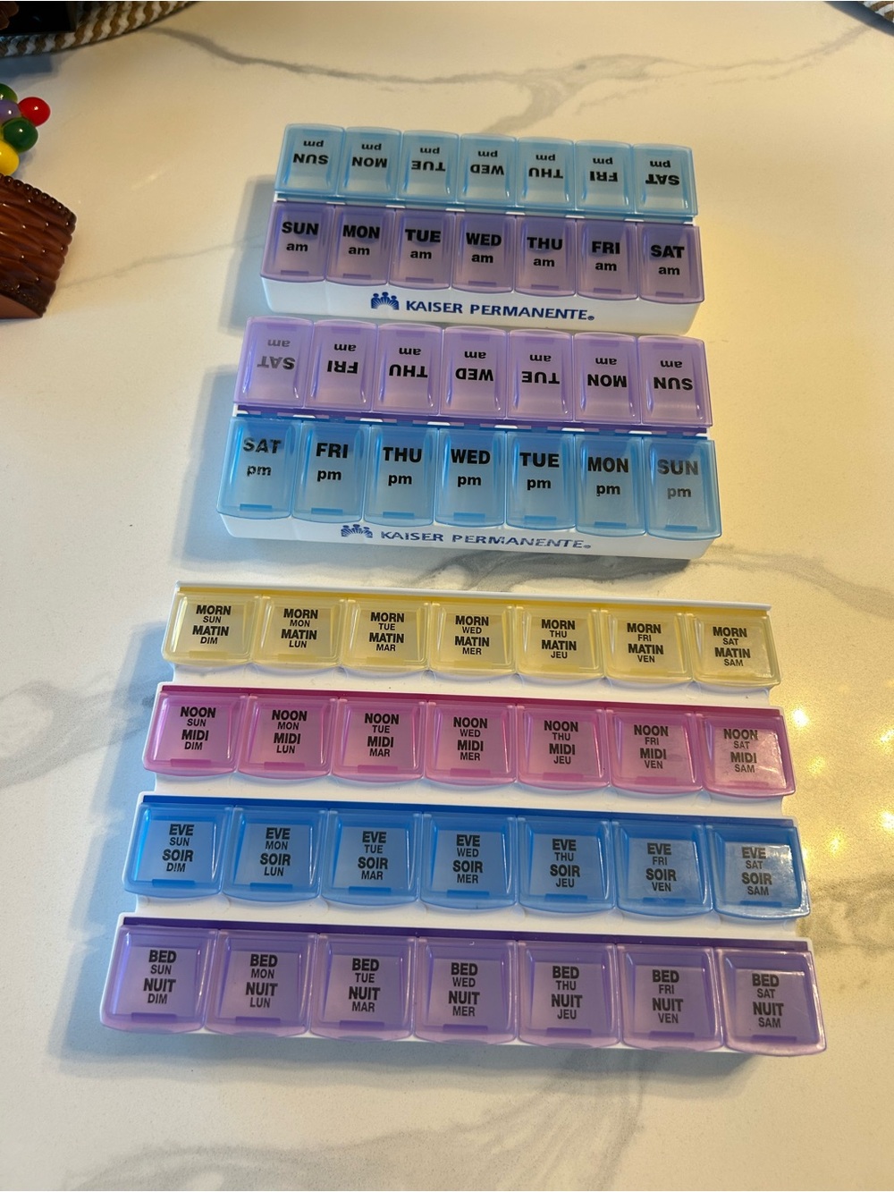 $10 DAYS Kaiser Permanente Multi-Compartment Weekly Pill Organizer - Pastel Mix